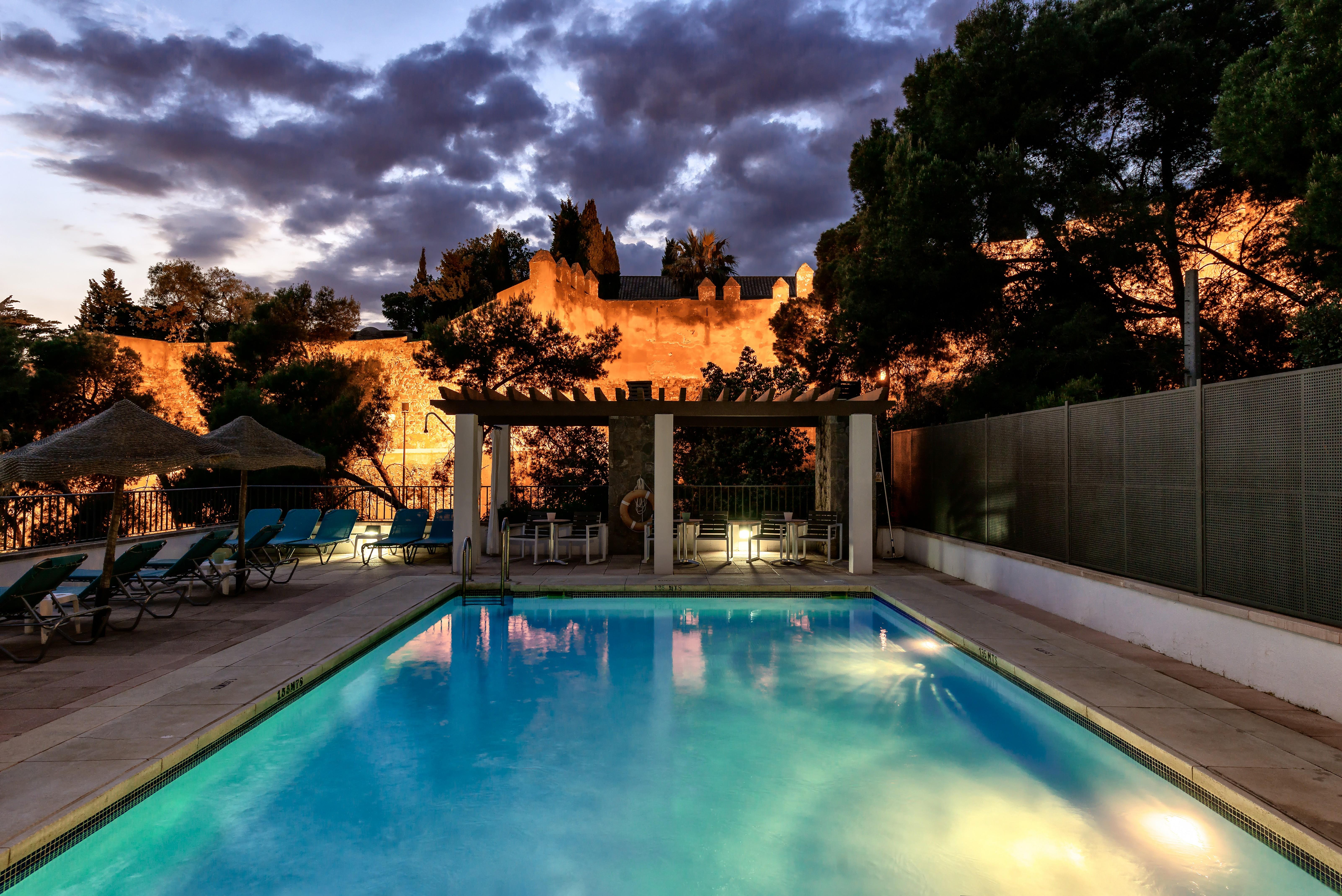 Parador De Malaga Gibralfaro Екстериор снимка