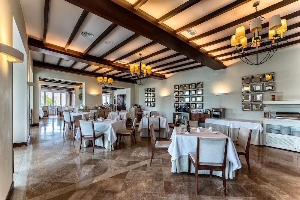 Parador De Malaga Gibralfaro Екстериор снимка