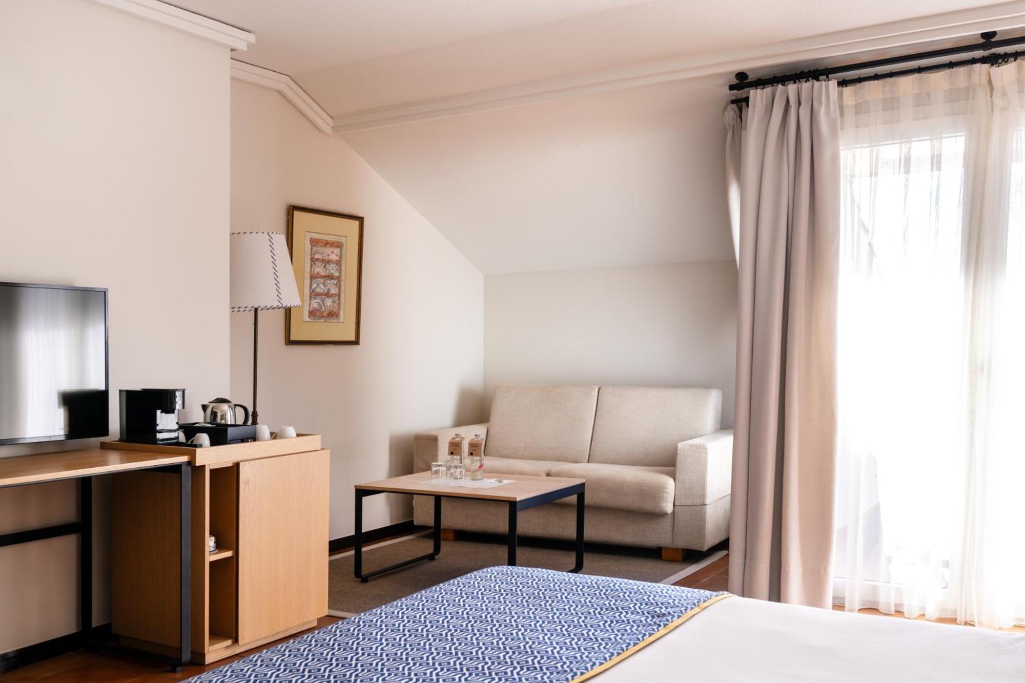 Parador De Malaga Gibralfaro Екстериор снимка