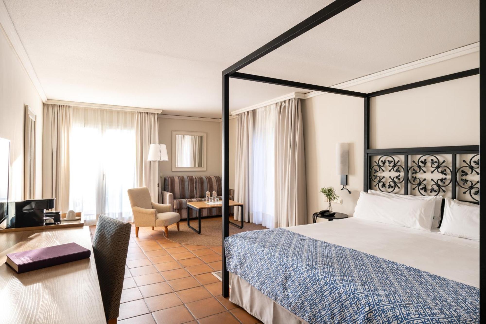 Parador De Malaga Gibralfaro Екстериор снимка
